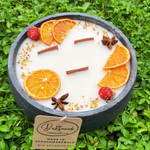 Handbesetze XXL Outdoor Citronella-Betonkerze Black Edition „Big Black - Mugge Schreck“ – Mit drei Holdochten - Handgemachter Insektenschutz aus dem Südschwarzwald mit Blütenverzierung