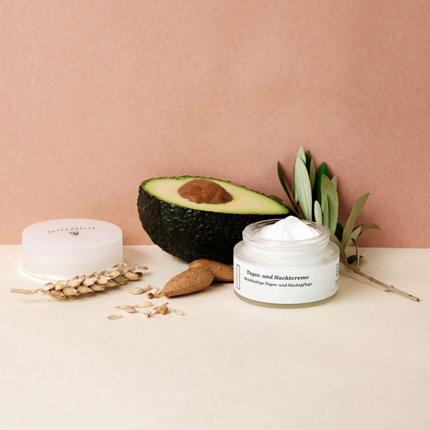 Retterspitz Tages- und Nachtcreme – Intensivpflege für 24 Stunden Feuchtigkeit - 50ml