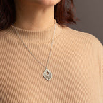 Halskette mit Holzanhänger - 'Mindful'