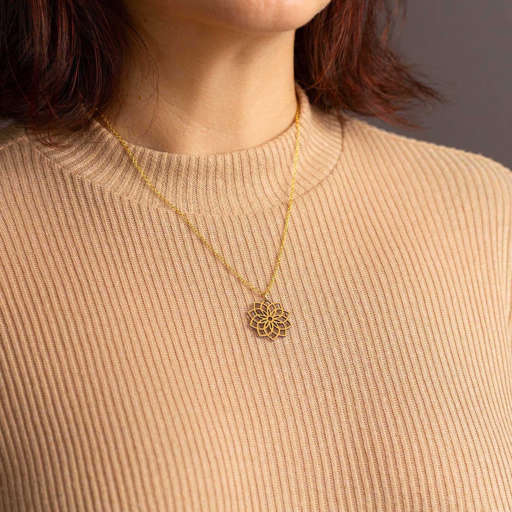 Halskette mit Holzanhänger - 'Mandala'