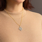 Halskette mit Holzanhänger - 'Tribal Echo'