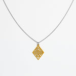 Halskette mit Holzanhänger - 'Tribal Echo'