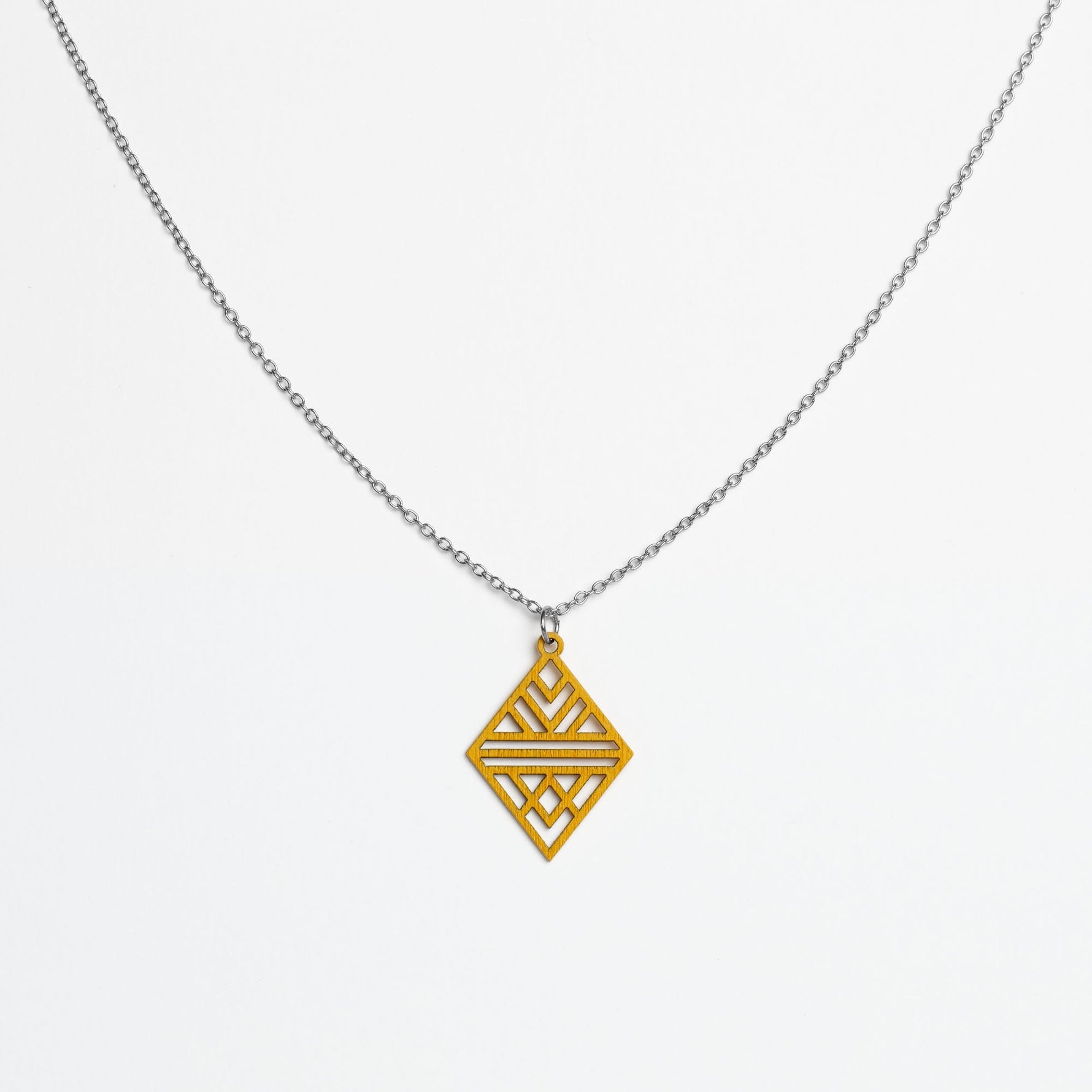 Halskette mit Holzanhänger - 'Tribal Echo'