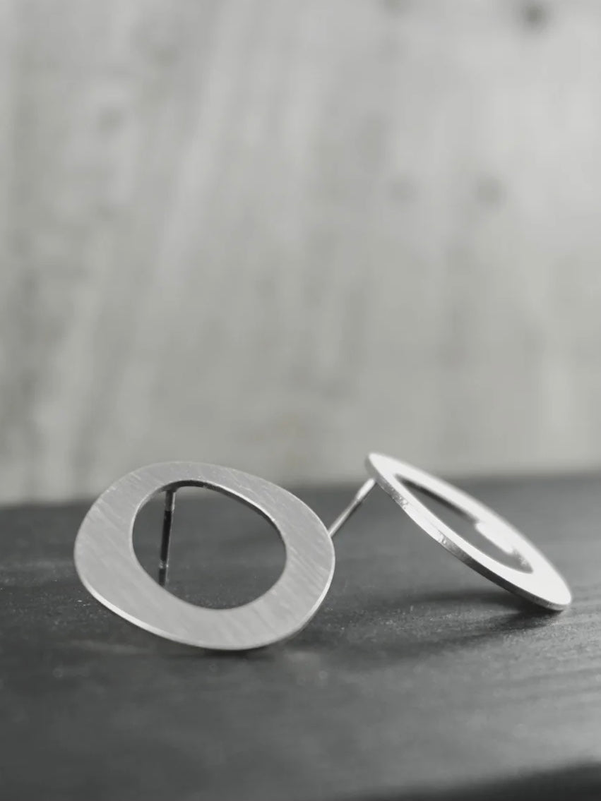 Ohrstecker Alaya organic single Circle, in 2 Farben