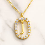 Kette mit Anhänger aus 925er Sterling-Silber, verschiedene Buchstaben im Strasskreis, 45cm