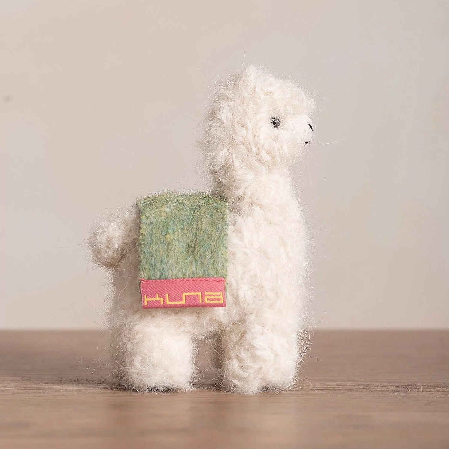 Kuna - QÓNI MEDIANO - Dekorations Plüschtier - 11cm